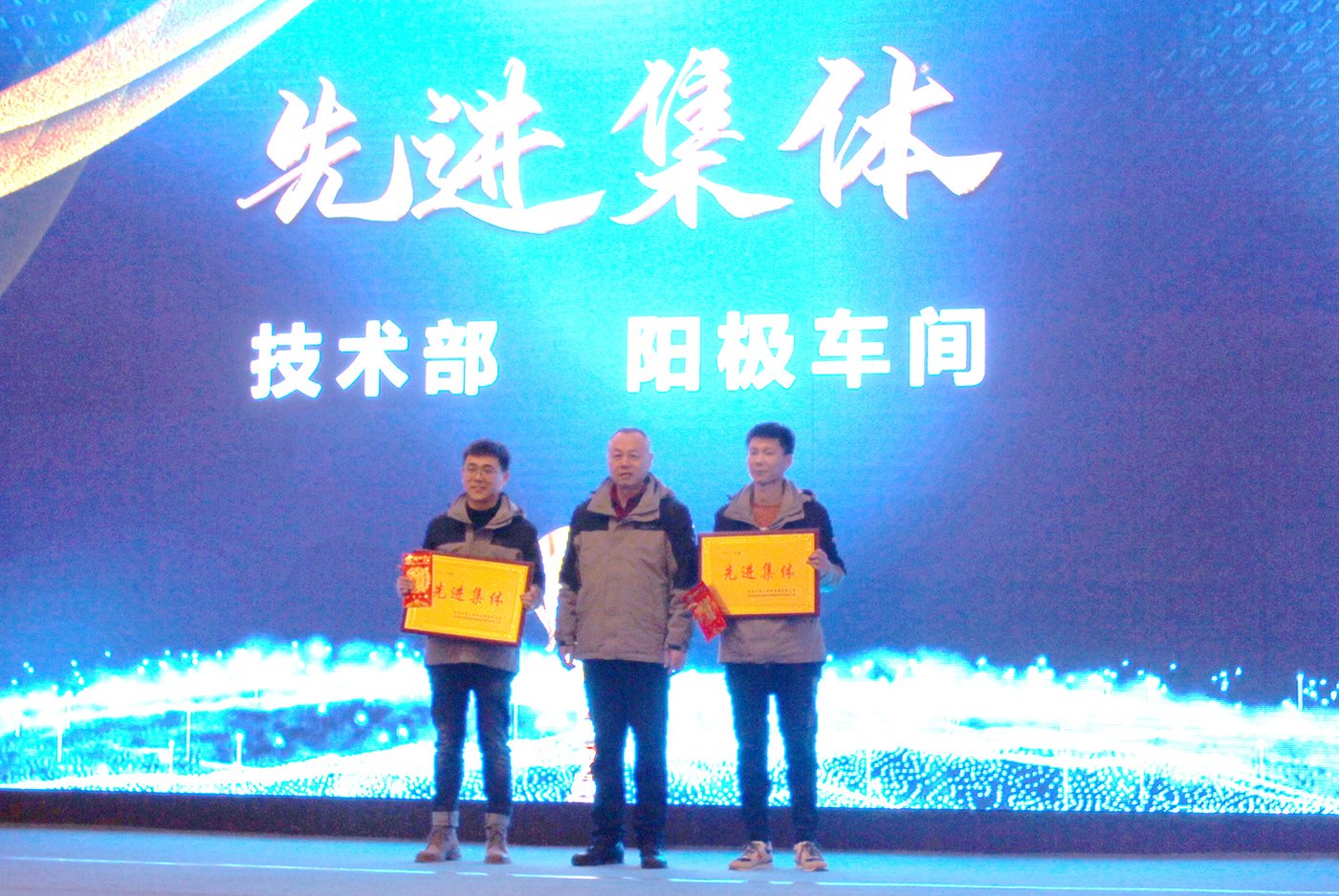 80369246.jpg e8434ccc-4474-41a4-82fb-041a19aa5079.jpg